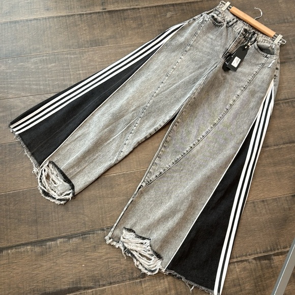 NWT WIMENS WIDE KEG JEANS SIZE S - Picture 7 of 12